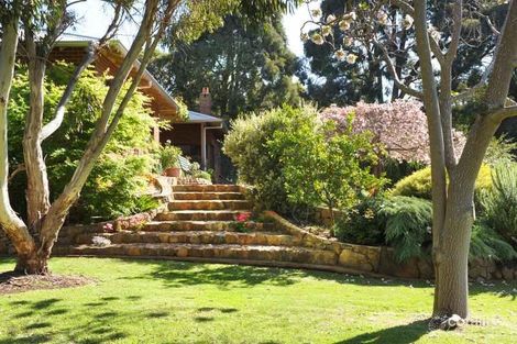 8 Illawarra Ave, Margaret River, WA 6285