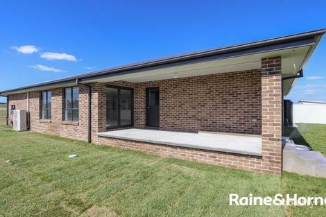 Property photo of 16 Carrol Avenue Eglinton NSW 2795