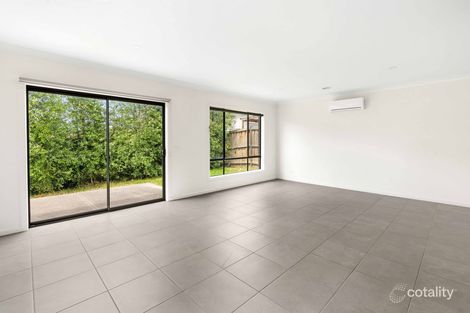 Property photo of 14 Wreath Drive Tarneit VIC 3029