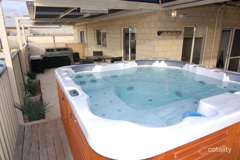 Property photo of 25 Brantwood Approach Hocking WA 6065