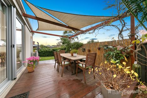 Property photo of 32 Waterside Drive Pakenham VIC 3810