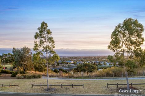 Property photo of 32 Waterside Drive Pakenham VIC 3810