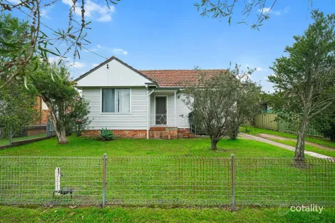 Property photo of 11 Pearson Street Rutherford NSW 2320