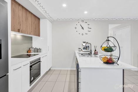 Property photo of 21/188 Gainsborough Drive Pimpama QLD 4209