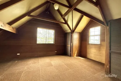 Property photo of 305 Thirlmere Way Thirlmere NSW 2572