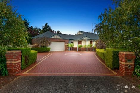 Property photo of 1 Hildegarde Court Brookfield VIC 3338