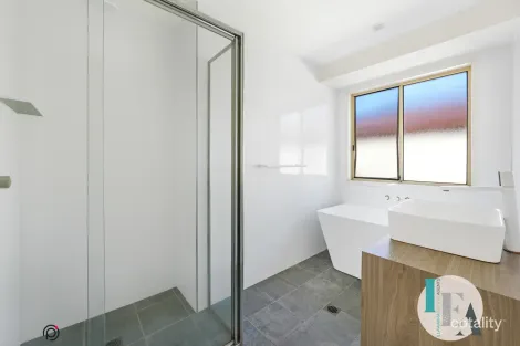 Property photo of 124 Burdekin Drive Albion Park NSW 2527