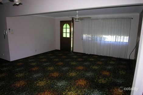Property photo of 2 Kullaroo Road Summerland Point NSW 2259