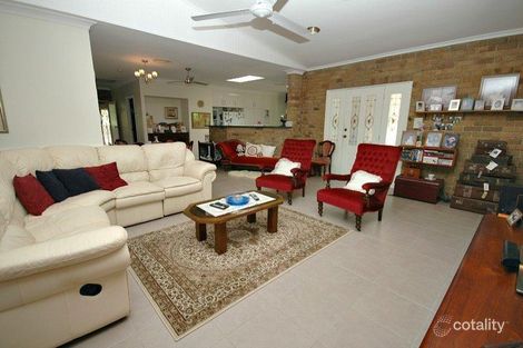 Property photo of 11 Howard Street Urangan QLD 4655