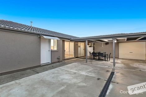 Property photo of 61 The Parkway Hampton Park VIC 3976