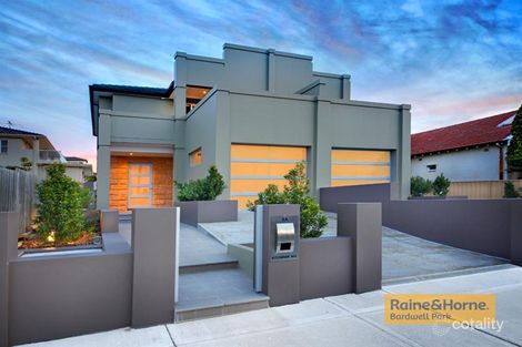 2a Kitchener Ave, Earlwood, NSW 2206