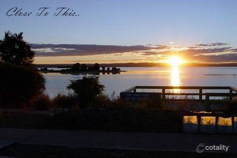 Property photo of 18 Wilfred Barrett Drive The Entrance North NSW 2261