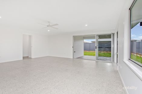 Property photo of 5 Antilles Way Lake Cathie NSW 2445