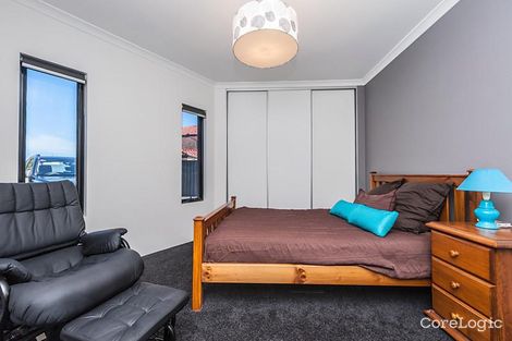 Property photo of 33 Sheffield Place Hillarys WA 6025