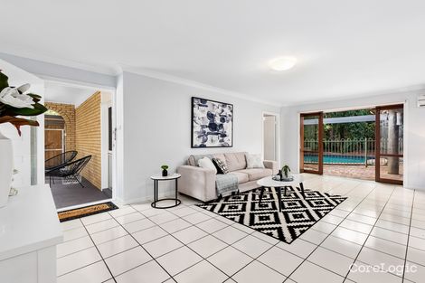 Property photo of 32 Harefield Street Indooroopilly QLD 4068