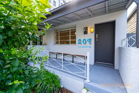 209 ALBION ST, BRUNSWICK, VIC 3056