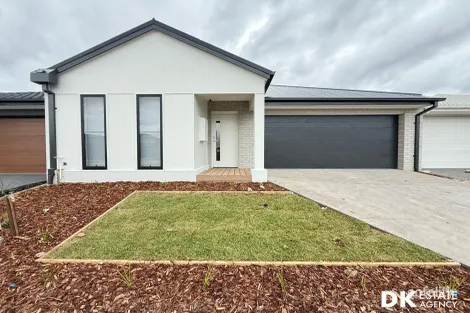 17 Nurture St, Mambourin, VIC 3024