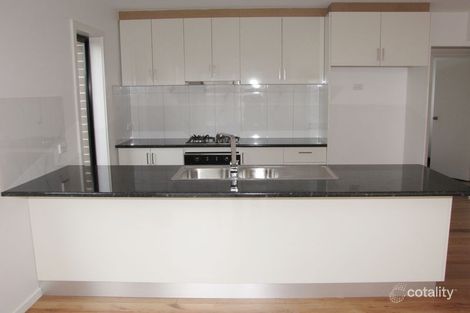 Property photo of 2/51 Hurlstone Crescent Mill Park VIC 3082