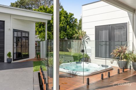 Property photo of 76 Mackenzie Street Mount Lofty QLD 4350