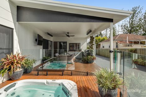 Property photo of 76 Mackenzie Street Mount Lofty QLD 4350