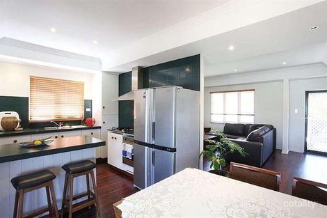 Property photo of 7 Oldham Crescent Hilton WA 6163