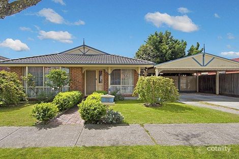 33 Manchester Dr, Skye, VIC 3977