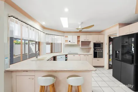 Property photo of 8 Harvard Court Sippy Downs QLD 4556