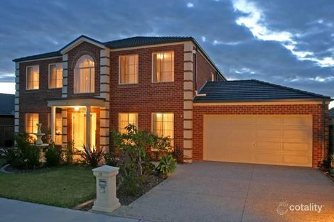 11 Cashmere Cres, Berwick, VIC 3806