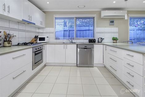 Property photo of 12 Andrew Place Mornington VIC 3931