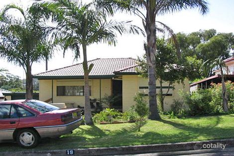 19 Tallawong Cres, Dapto, NSW 2530