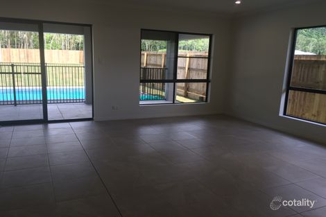 25 Trader Cres, Cannonvale, QLD 4802