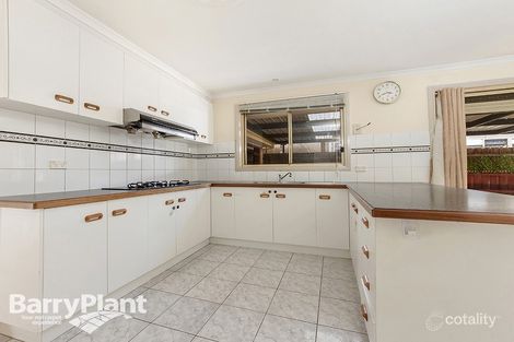 Property photo of 14 Brampton Circuit Delahey VIC 3037