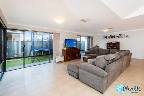 Property photo of 13 Whitemoss Turn Waikiki WA 6169