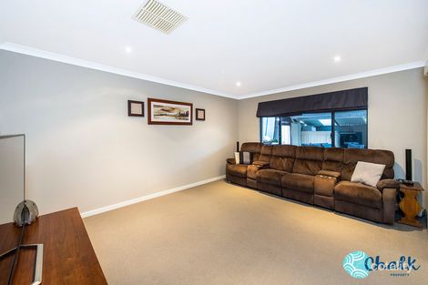 Property photo of 13 Whitemoss Turn Waikiki WA 6169