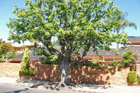 Property photo of 2A Yanakie Crescent Caulfield North VIC 3161