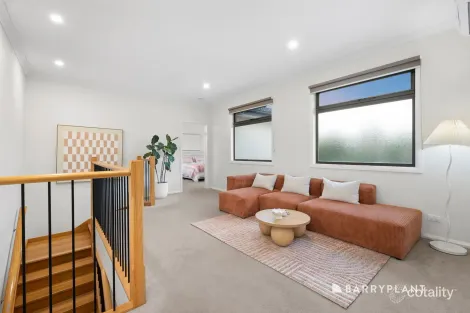 Property photo of 2/27 St Davids Drive Wantirna VIC 3152