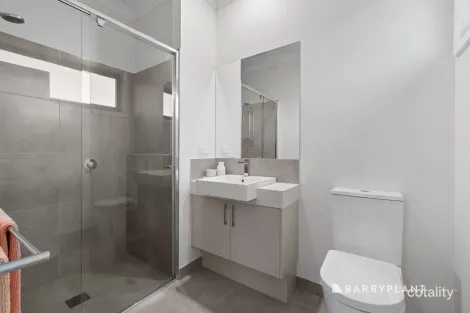 Property photo of 2/27 St Davids Drive Wantirna VIC 3152