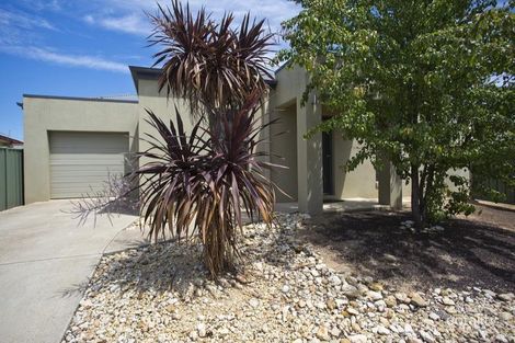 2/3 St James Wood Dr, North Bendigo, VIC 3550