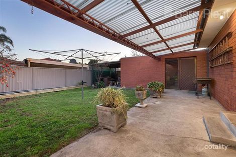 Property photo of 2 College Crescent Keysborough VIC 3173