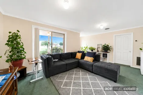 Property photo of 26A Macneil Drive Altona Meadows VIC 3028