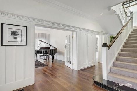 Property photo of 17 Power Avenue Toorak VIC 3142