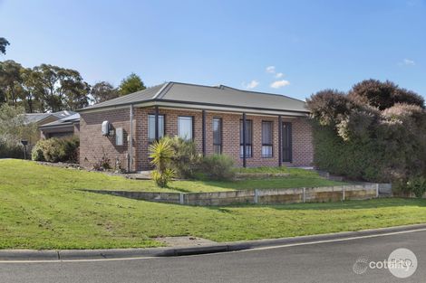 Property photo of 17 Muller Court Mount Clear VIC 3350