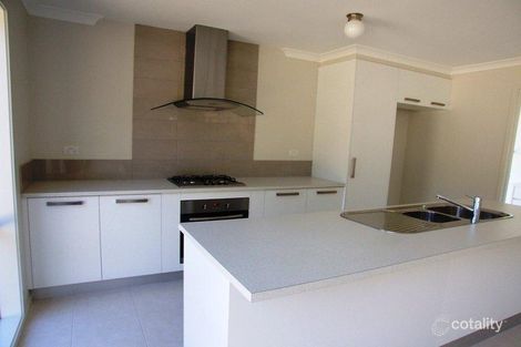 Property photo of 3/6 Hanly Close Canadian VIC 3350
