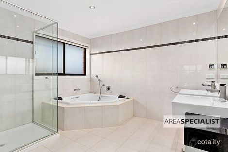 Property photo of 53 Westbrook Drive Keysborough VIC 3173