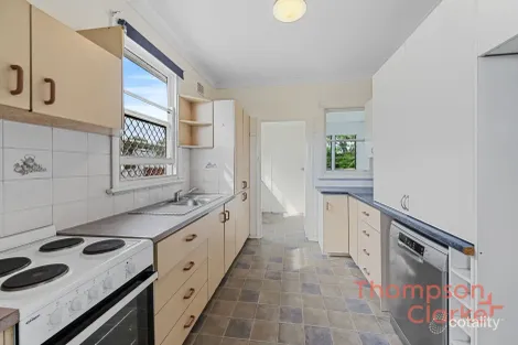 Property photo of 36 Third Avenue Rutherford NSW 2320
