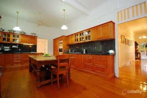 Property photo of 12 Munro Street Indooroopilly QLD 4068
