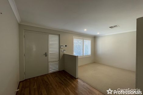 Property photo of 4 Fernhill Promenade Harrisdale WA 6112