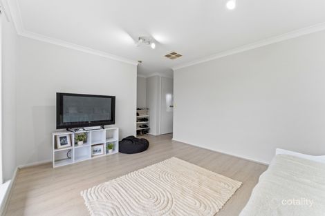 Property photo of 15 Woodbridge Drive Cooloongup WA 6168