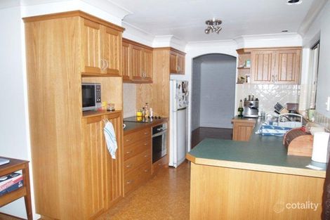 Property photo of 830 Thomas Road Glen Forrest WA 6071