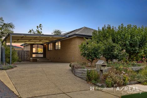 8 Malua Cres, Mill Park, VIC 3082